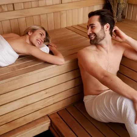 Large With Summer Pool And Sauna Σπίτι διακοπών