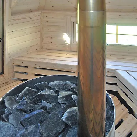 Σπίτι διακοπών Large With Summer Pool And Sauna