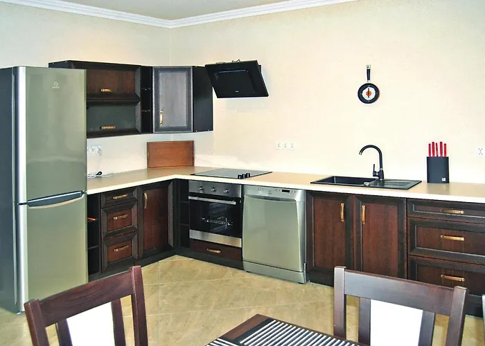 Large With Summer Pool And Sauna Сasa de vacaciones Zitzmin