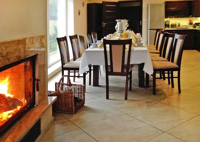 Large With Summer Pool And Sauna Сasa de vacaciones